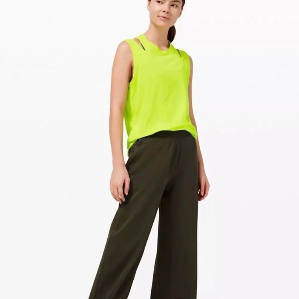 Lululemon LA Split Shoulder bright green/yellow Muscle Tank size 10